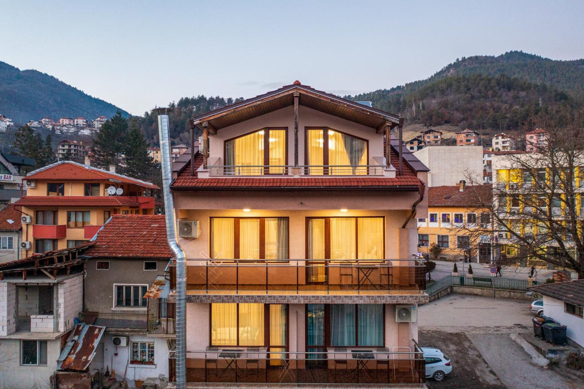 Valemo Apart House Devin Exterior photo
